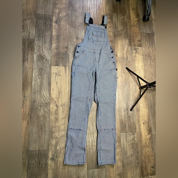 Dovetail Freshly Overall - Picture 2 of 8